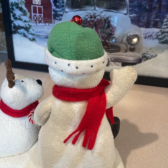 2007 Hallmark Jingle Pals
Snow What Fun Sledders
Singing Snowman Dog Penguin - Picture 8 of 8